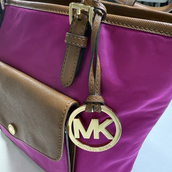 Michael Kors Jet Set Nylon Medium Pocket Tote Shoulder Bag Fuschia Pink 13x9x5 - Picture 3 of 12